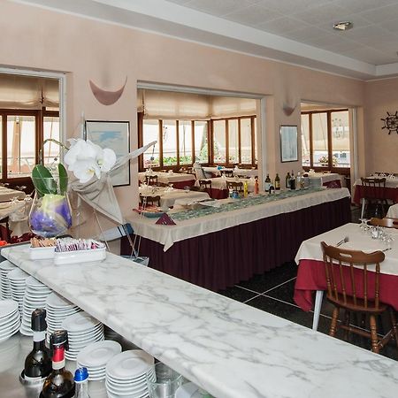 Hotel Lorenzo 첼레리구레 외부 사진
