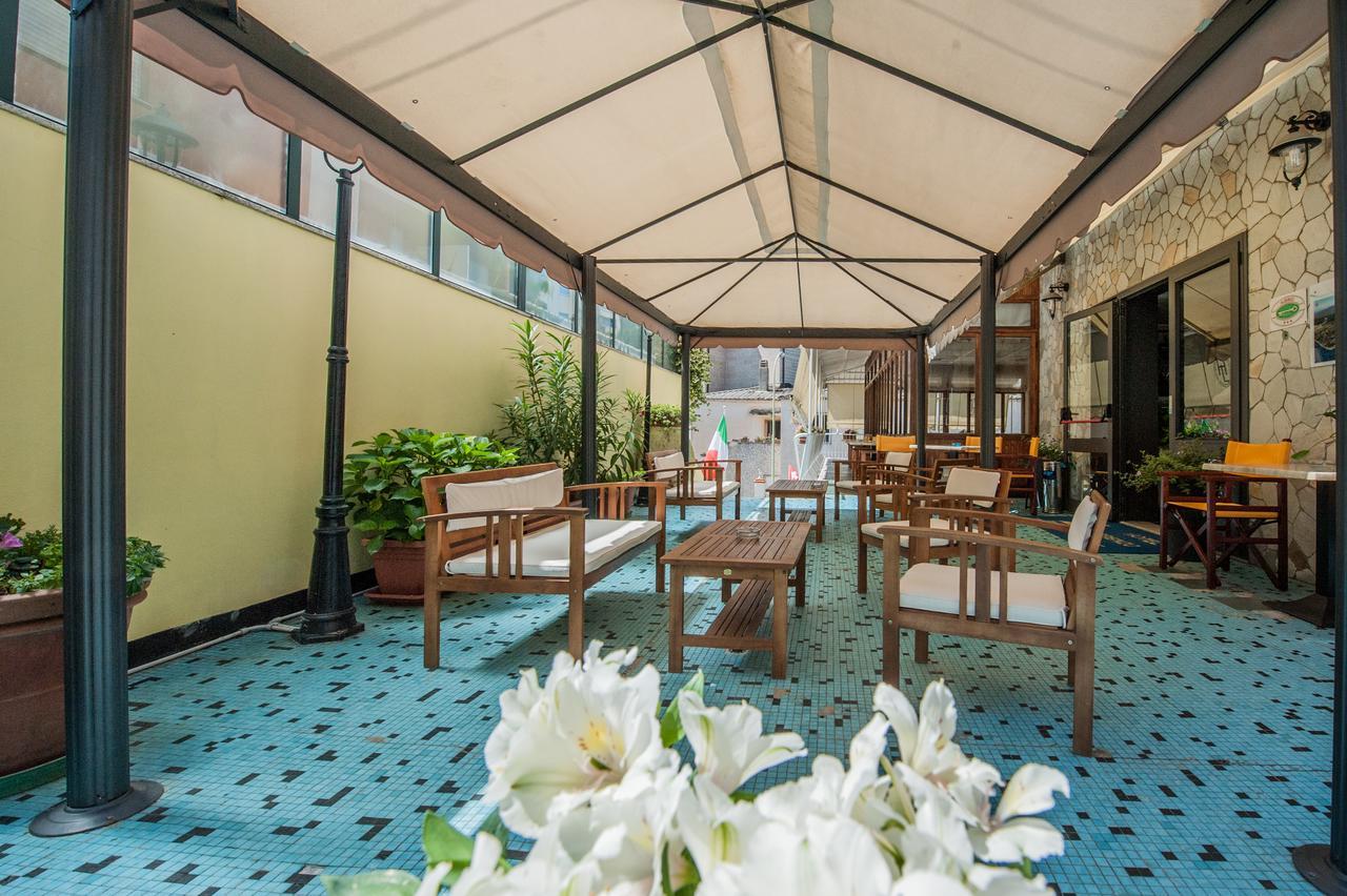 Hotel Lorenzo 첼레리구레 외부 사진
